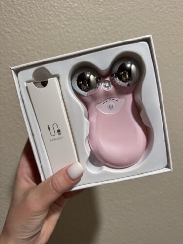 IBNUSA™ EMS Microcurrent Facial Toning Beauty Device photo review