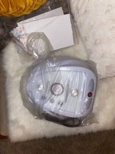 IBNUSA™ Diamond Microdermabrasion 65-68cmHg Suction Power Microderm Machine photo review